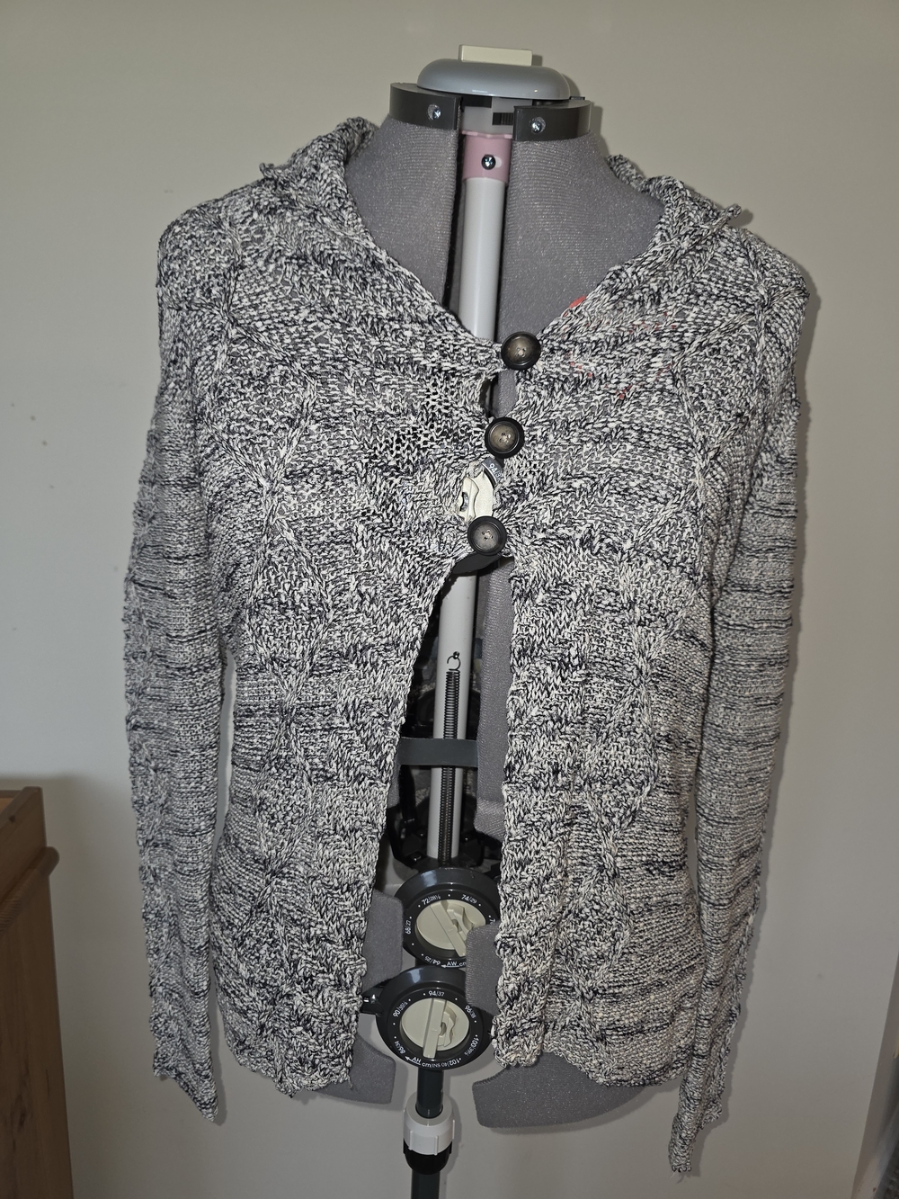 Royal Robbins Marled Black and White Button-Front Cardigan Textured Large